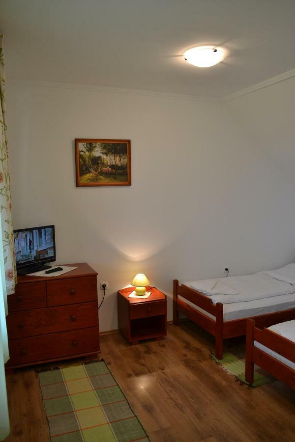 Hotel Margareta Vendeghaz Lupeni  Exteriér fotografie